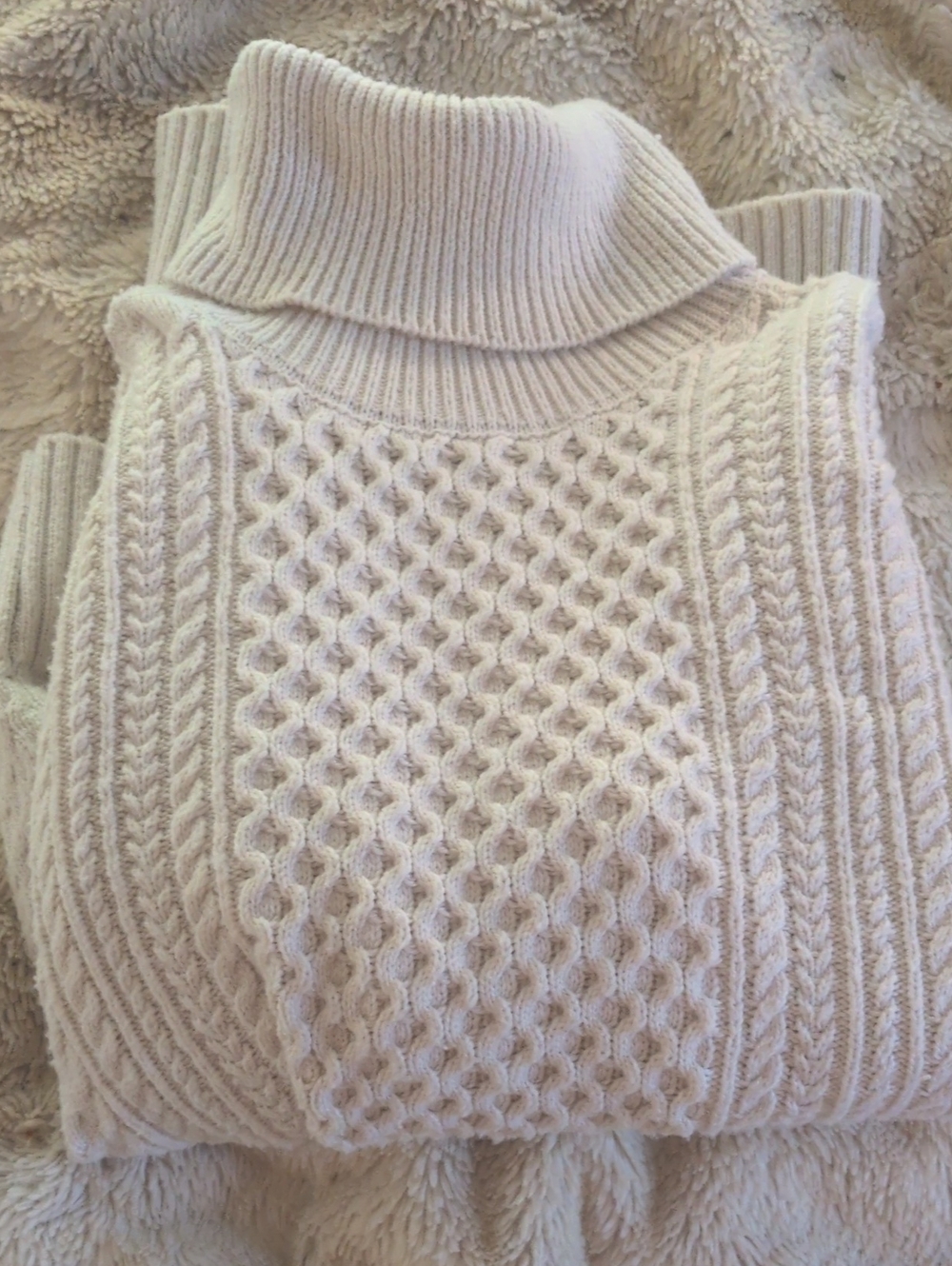 Cream knit Sweater S-M